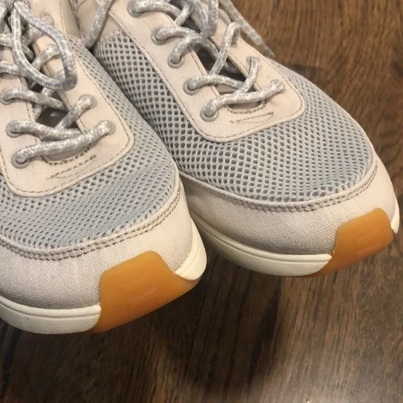 TOMS Women's Arroyo women sneakers gray and baby blue size 8.5 - Picture 8 of 11